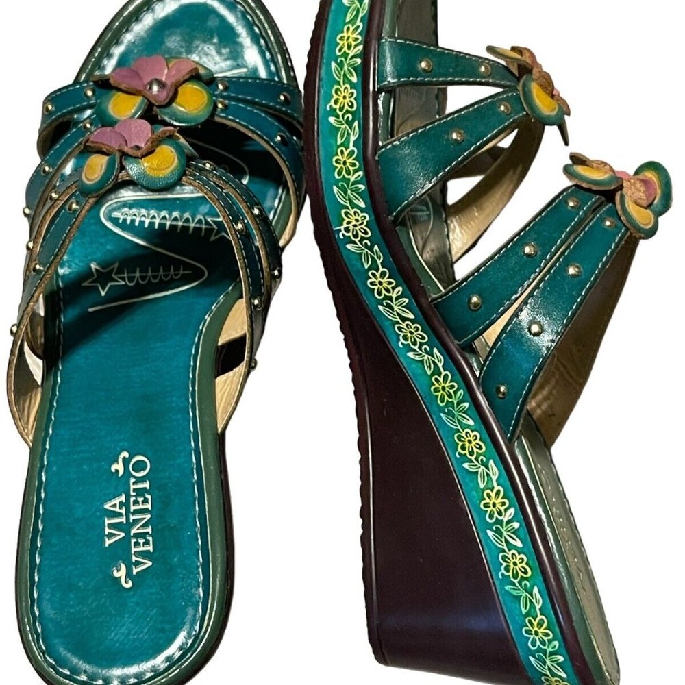 NEW VIA VENETO LADIES Wearable Art Slip-On LEATHER Floral PALAU Womens SIZE 7